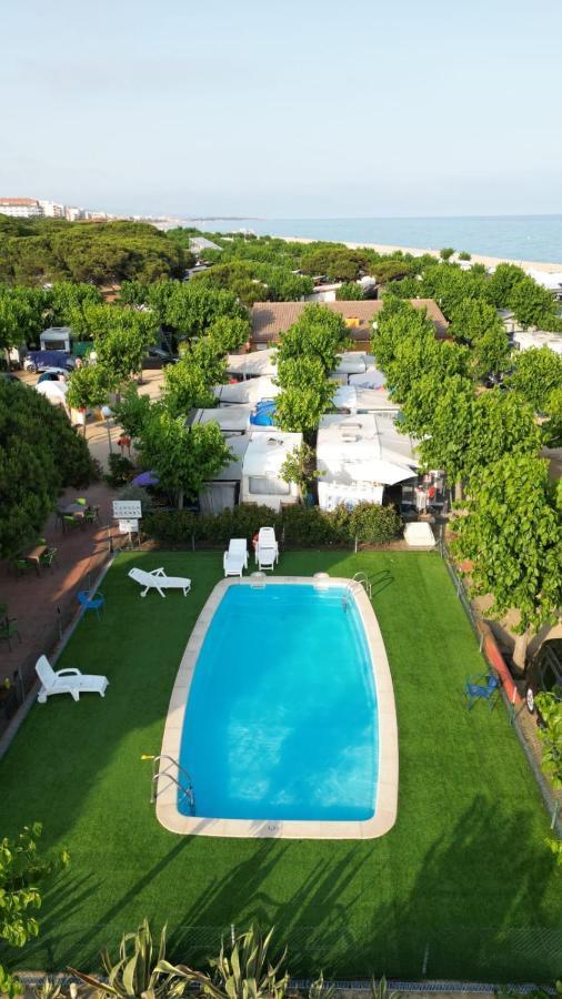 Camping El Pinar Platja Santa Susanna Eksteriør bilde